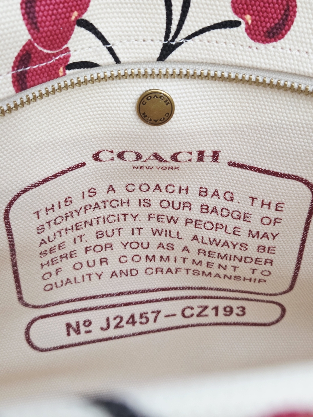 NWT COACH CARGO TOTE BAG WITH CHERRY PRINT - CZ193 LARGEST SIZE - Picture 7 of 10